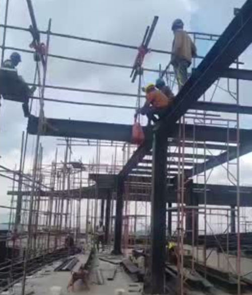 Do steel structure welding on site