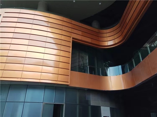 Buon prezzo soffitti in metallo moderni e personalizzabili, resistenti alle intemperie e con un buon isolamento acustico in linea