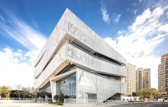 Bon prix Bâtiment de bureaux Construction de murs de rideau en aluminium Résistance aux intempéries en ligne