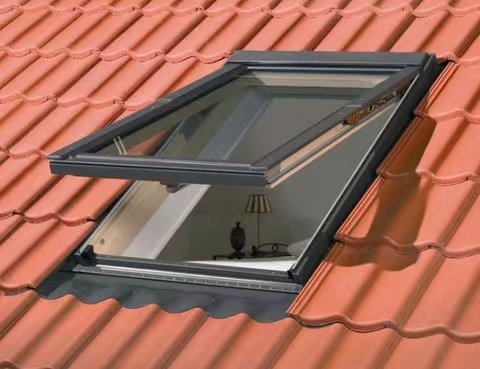 Harga yang bagus Desain Semprotan Fluorocarbon Aluminium Top Hang Window on line