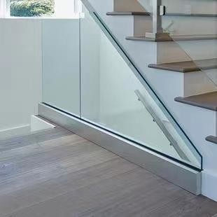 Good price Custom Frameless Glass Railing Modern Style Easy Installation online