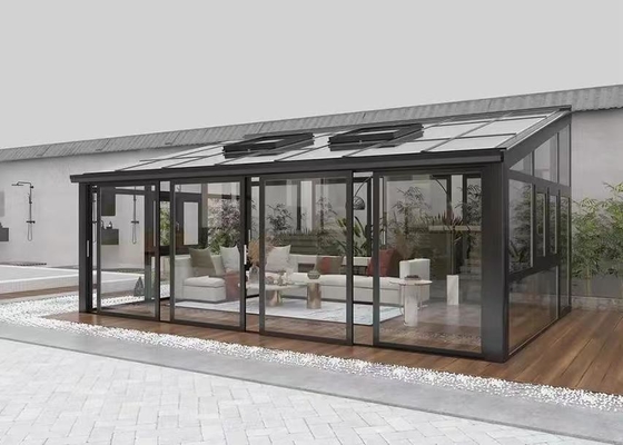 Buen precio Durabilidad Casa de vidrio con abundante luz natural estilo moderno y diseño resistente al clima en línea