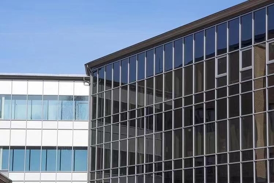 Goede prijs Aanpasbare glazen gordijnmuur met geluiddichtheid en energiebesparende functies online