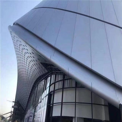 Harga yang bagus Langit-langit logam modern dinding tirai warna khusus dengan isolasi yang sangat baik on line