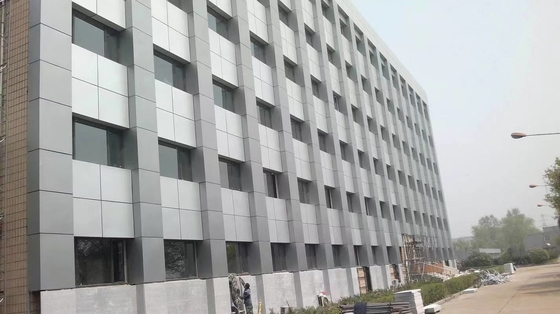 Harga yang bagus Dinding Tirai Aluminium dengan Penyesuaian Warna dan Isolasi Termal yang Luar Biasa on line