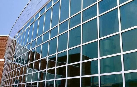 Goede prijs Waterdicht aluminium glas gordijnwand Thermische isolatie 1,4 ~ 5,0 mm Panelen Slank En Moderne Ontwerp online