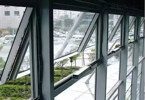 Good price Fluorocarbon Spray Aluminium Glass Windows for Durable Construction online