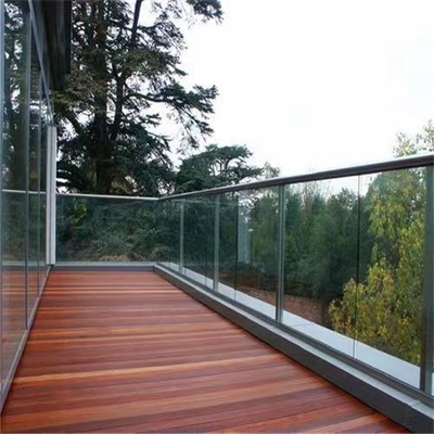 Harga yang bagus Customized Aluminium Glass Pagar untuk Menghemat Ruang Instalasi Modern on line