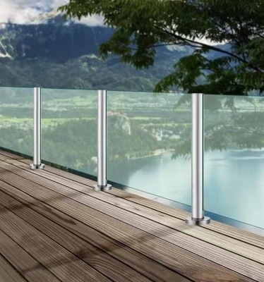 Guter Preis Anpassbares Glasgeländer mit einfacher Installation und platzsparendem Design Online